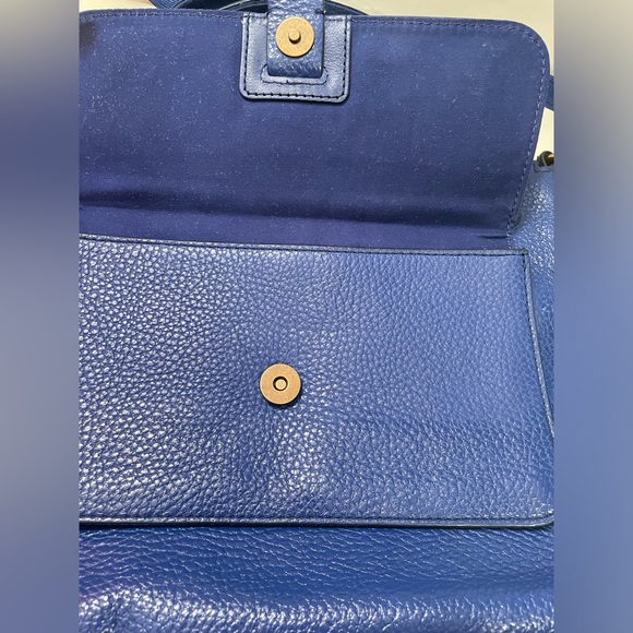 Fossil Blue Leather Crossbody Messenger Style Purse with front snap pocket - Picture 8 of 16